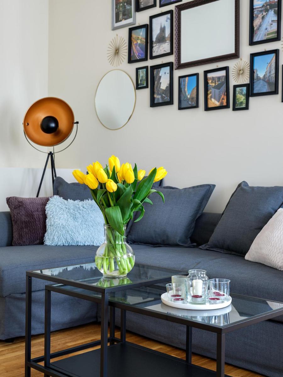 Tyzenhauz Apartment